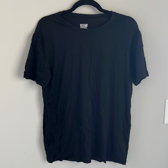 (3/$15‼️) 32 Degrees Dri Fit Shirt - Picture 1 of 2